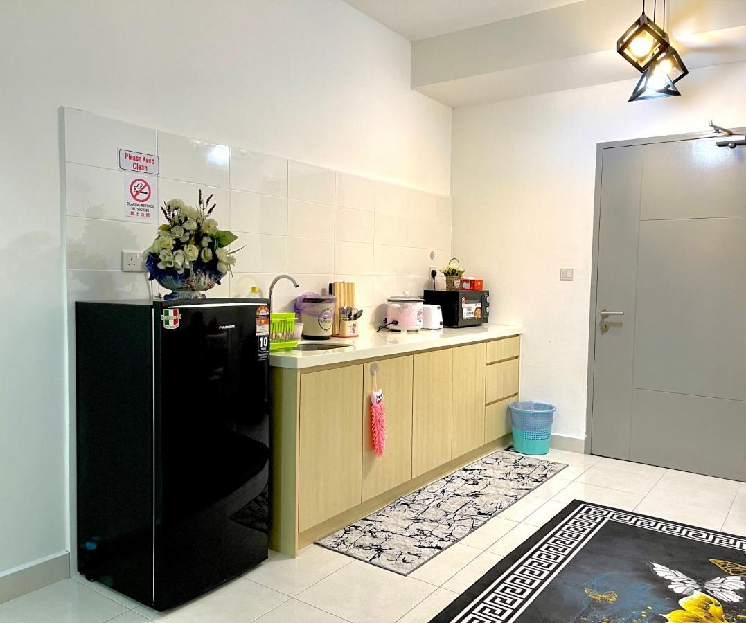 Mmg D'Tiara Homestay Kajang Exterior foto